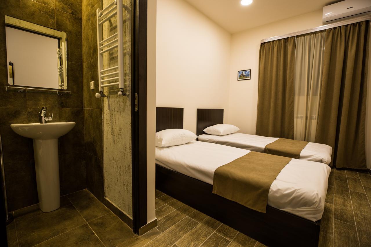 5 Rooms Mini-Hotel & Tours Erivan Exterior foto